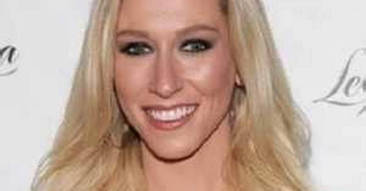 Brittany Fogarty - Net Worth, Age, Height, Birthday, Bio, Wiki!