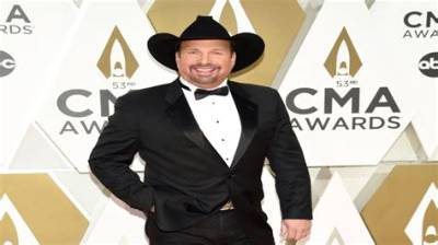 Brooks Douglass Net Worth, Age, Height, Bio, Birthday, Wiki!