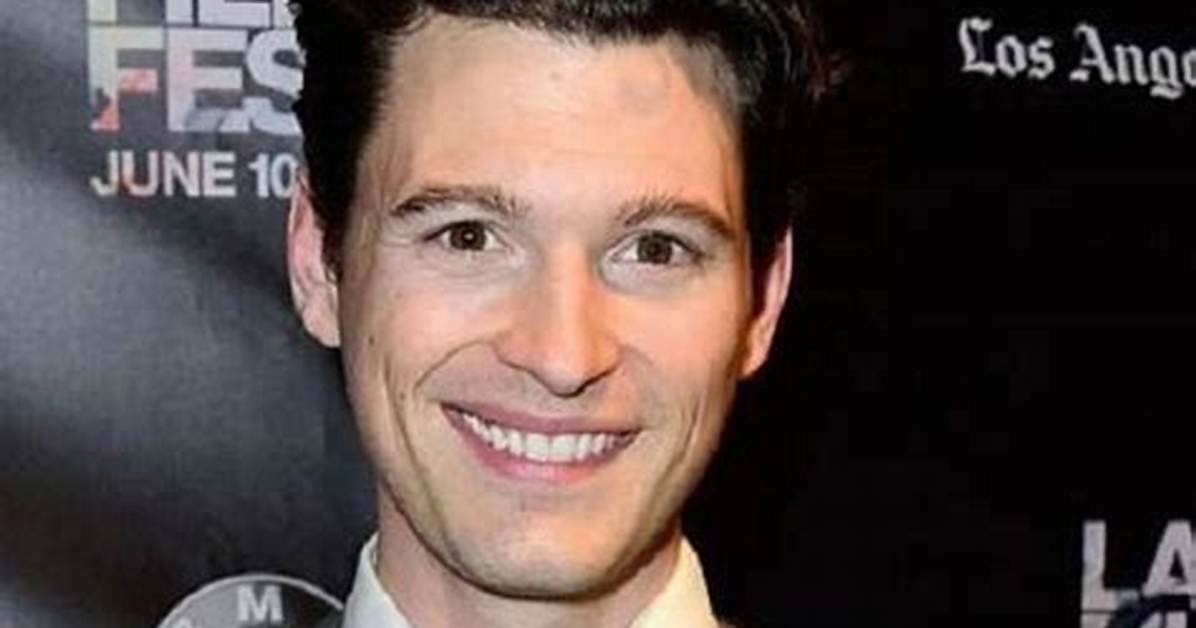 Bryan Dechart Net Worth, Age, Height, Bio, Birthday, Wiki!