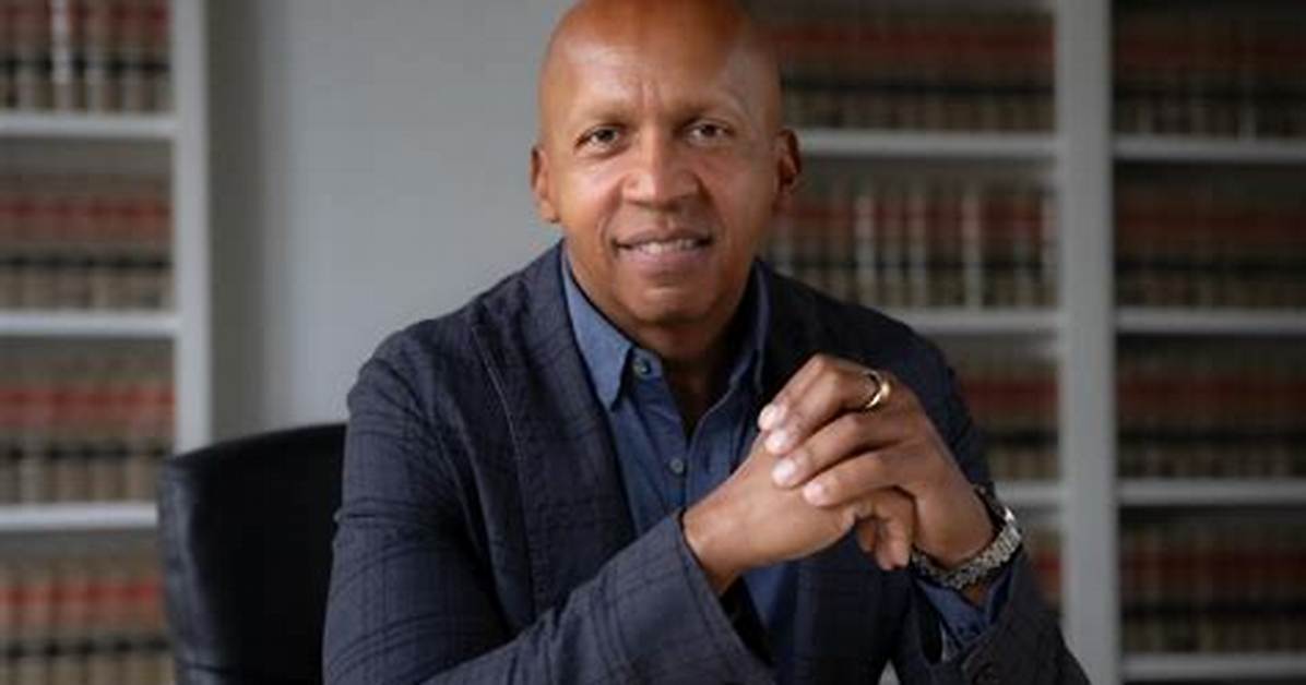 Bryan Stevenson Net Worth, Age, Height, Bio, Birthday, Wiki!
