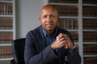 Bryan Stevenson Net Worth, Age, Height, Bio, Birthday, Wiki!