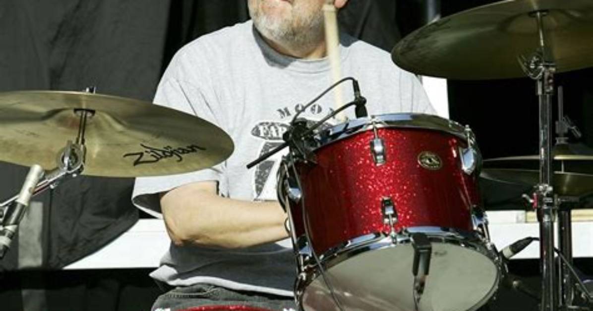 Bun E. Carlos Net Worth, Age, Height, Bio, Birthday, Wiki!