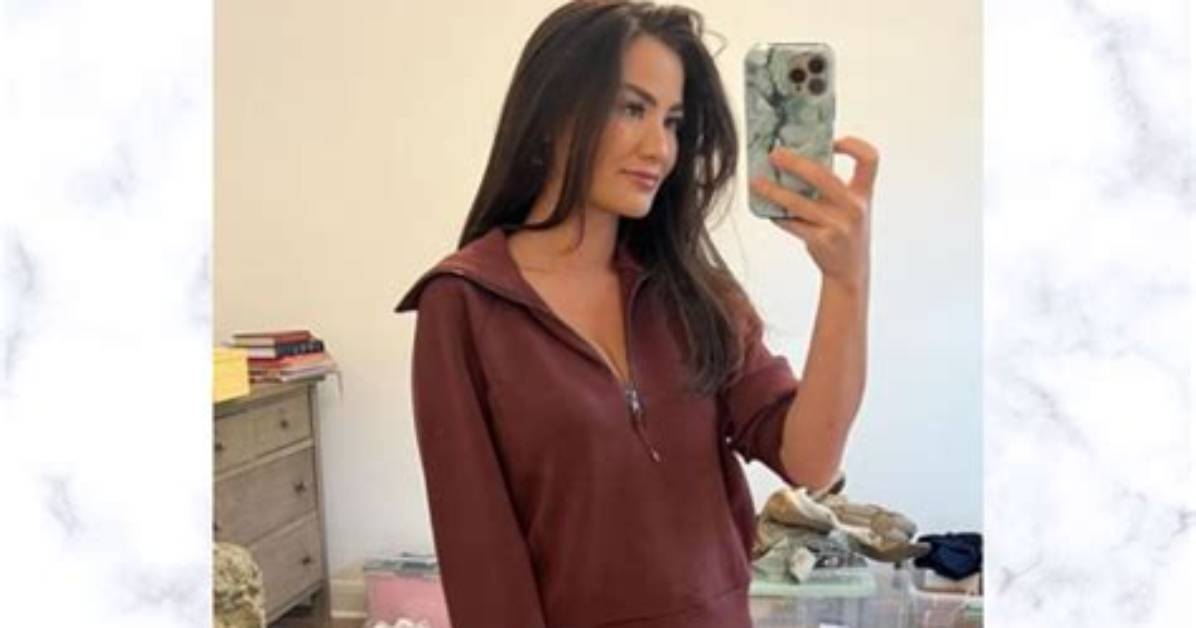 Caila Clause - Net Worth, Age, Height, Birthday, Bio, Wiki!