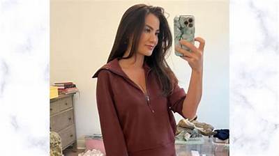Caila Clause - Net Worth, Age, Height, Birthday, Bio, Wiki!
