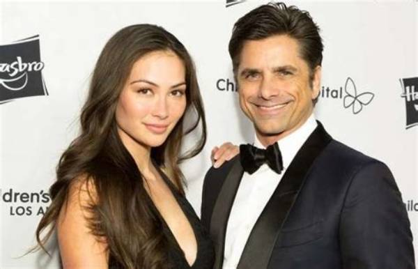 Caitlin Mchugh Net Worth, Age, Height, Bio, Birthday, Wiki!