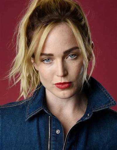 Caity Lotz Net Worth, Age, Height, Bio, Birthday, Wiki!