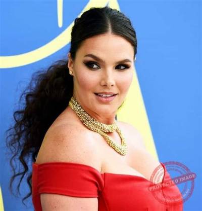 Candice Huffine Net Worth, Age, Height, Bio, Birthday, Wiki!