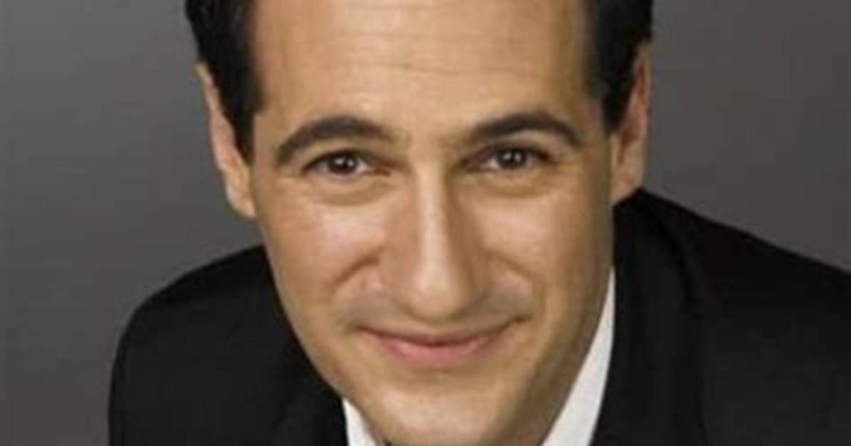 Carl Azuz Net Worth, Age, Height, Bio, Birthday, Wiki!