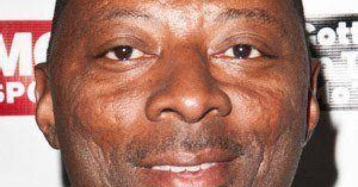 Carl Banks Net Worth, Age, Height, Bio, Birthday, Wiki!