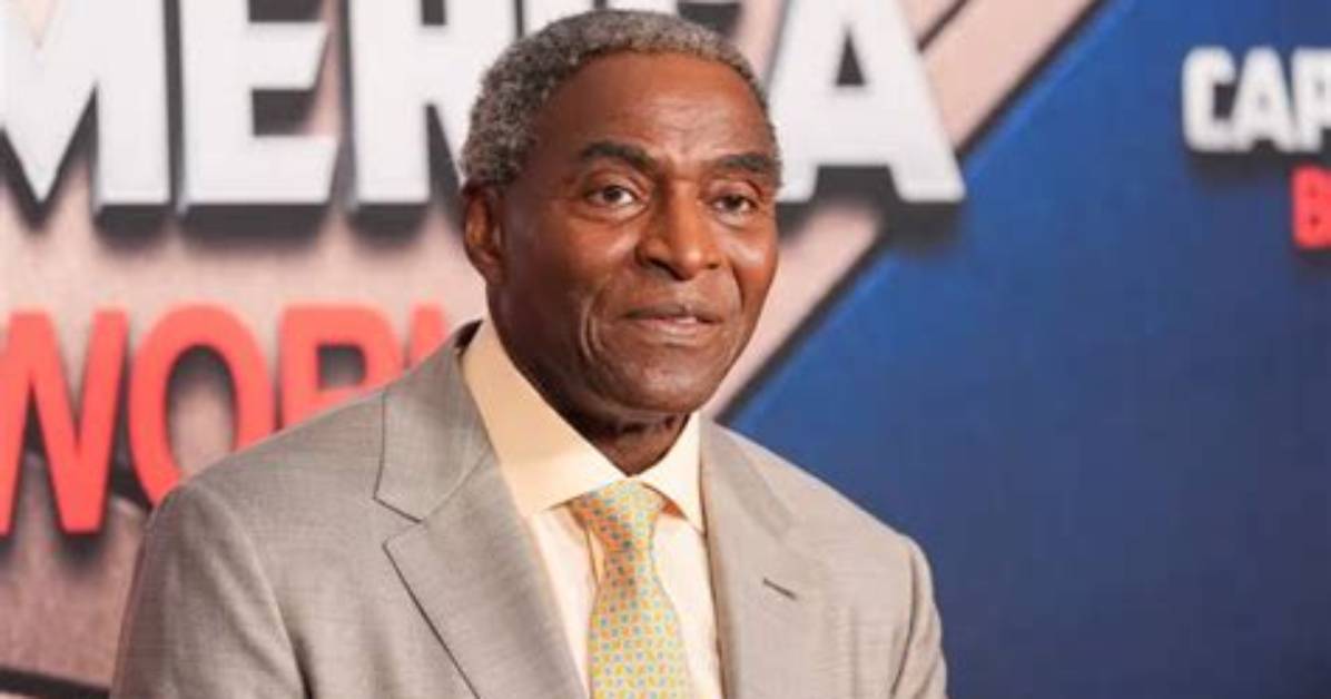 Carl Lumbly Net Worth, Age, Height, Bio, Birthday, Wiki!