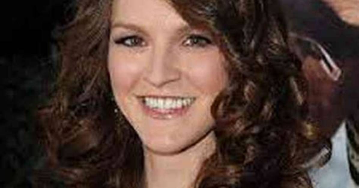Carla Gallo Net Worth, Age, Height, Bio, Birthday, Wiki!