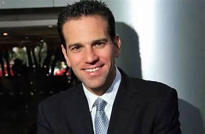 Carlos Loret De Mola Net Worth, Age, Height, Bio, Birthday, Wiki!