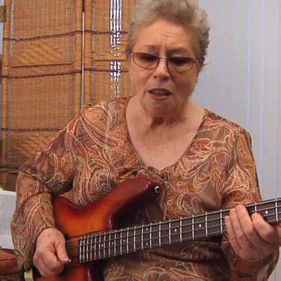 Carol Kaye Net Worth 2024, Age, Height, Bio, Birthday, Wiki!
