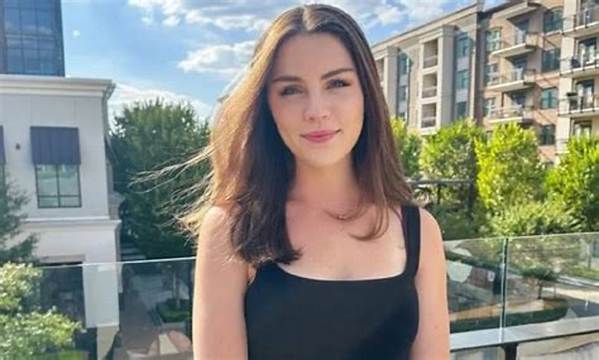 Carolynn Rowland - Net Worth, Age, Height, Birthday, Bio, Wiki!