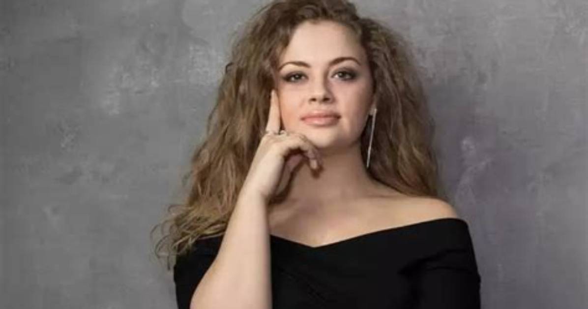 Carrie Hope Fletcher Net Worth 2024, Age, Height, Bio, Birthday, Wiki!