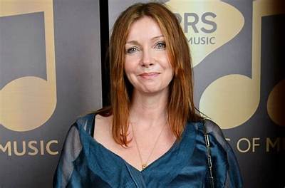 Cathy Dennis - Net Worth, Age, Height, Birthday, Bio, Wiki!