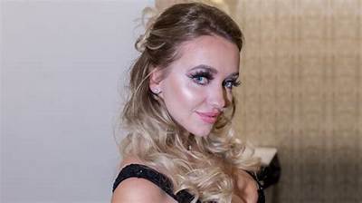 Cathy Lugner - Net Worth, Age, Height, Birthday, Bio, Wiki!