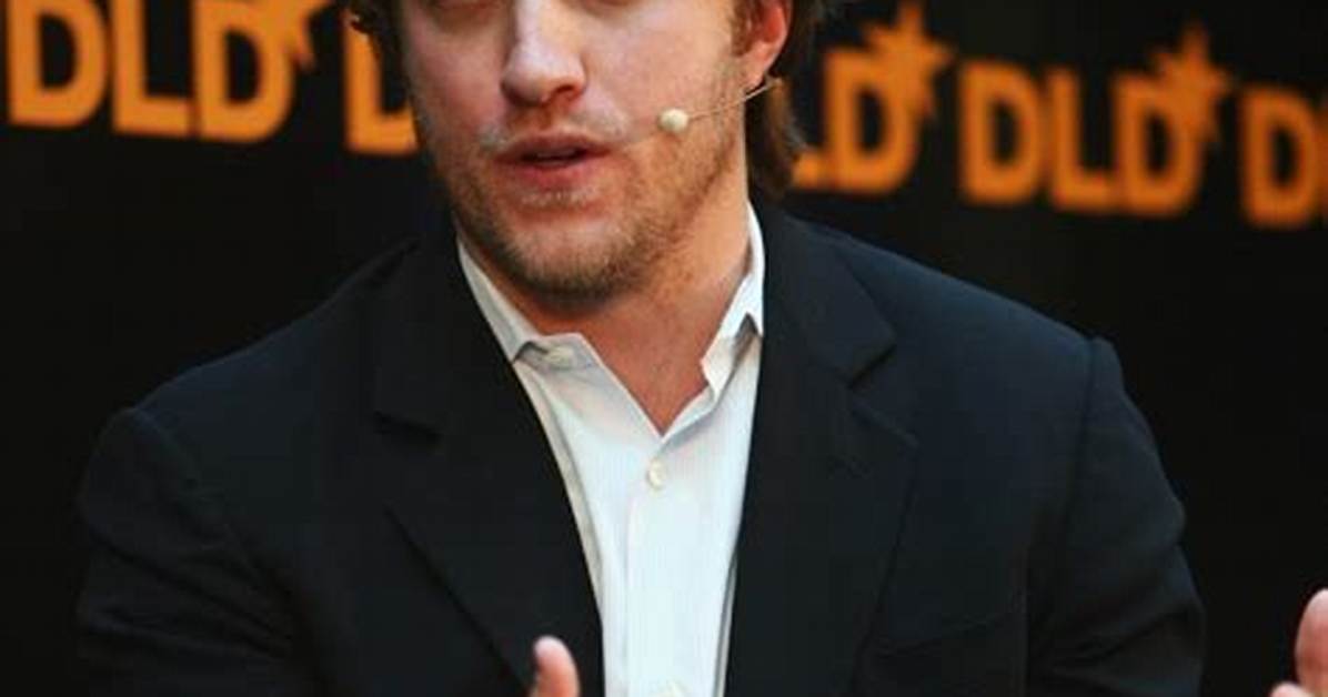 Chad Hurley - Net Worth, Age, Height, Birthday, Bio, Wiki!