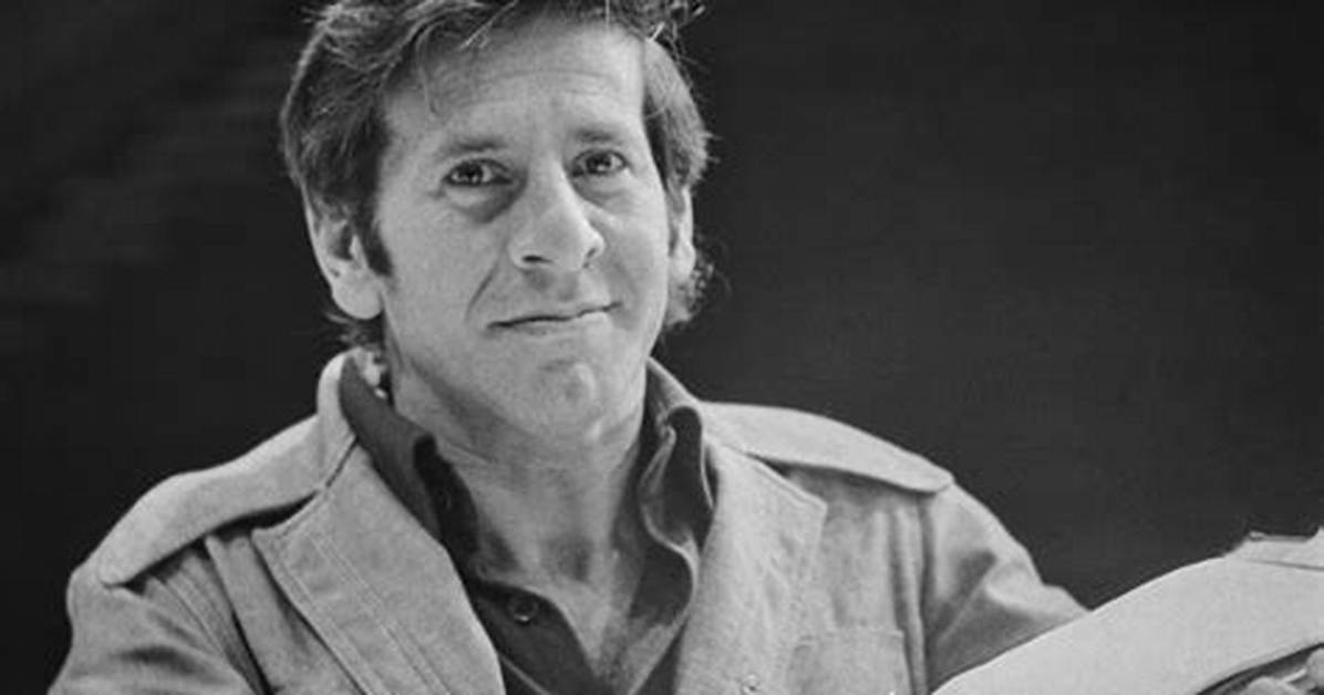Chaim Topol - Net Worth, Age, Height, Birthday, Bio, Wiki!