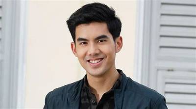 Chantavit Dhanasevi - Net Worth, Age, Height, Birthday, Bio, Wiki!