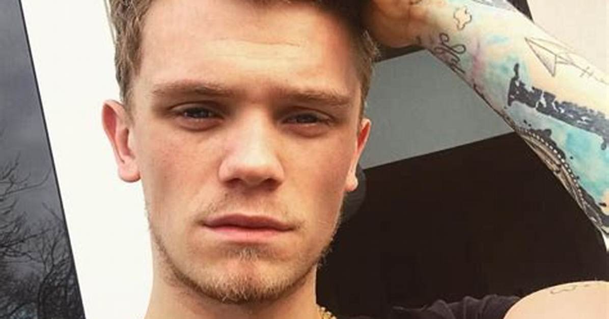 Charlie Lenehan - Net Worth, Age, Height, Birthday, Bio, Wiki!