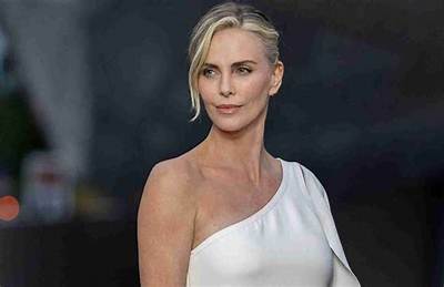 Charlize Theron Net Worth, Age, Height, Bio, Birthday, Wiki!
