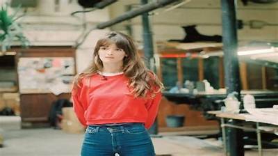 Charlotte Le Bon - Net Worth, Age, Height, Birthday, Bio, Wiki!
