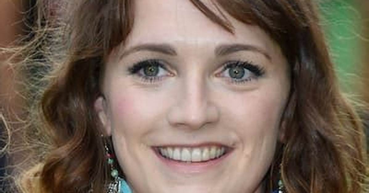 Charlotte Ritchie Net Worth, Age, Height, Bio, Birthday, Wiki!