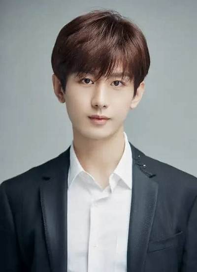 Cheng Yi - Net Worth, Age, Height, Birthday, Bio, Wiki!