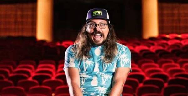 Chente Ydrach - Net Worth, Age, Height, Birthday, Bio, Wiki!