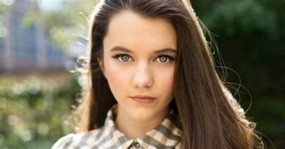 Chloe East Net Worth 2024, Age, Height, Bio, Birthday, Wiki!