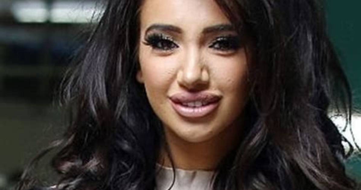 Chloe Khan Net Worth, Age, Height, Bio, Birthday, Wiki!