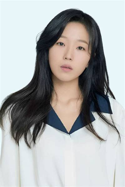 Cho Soo-Hyang - Net Worth, Age, Height, Birthday, Bio, Wiki!