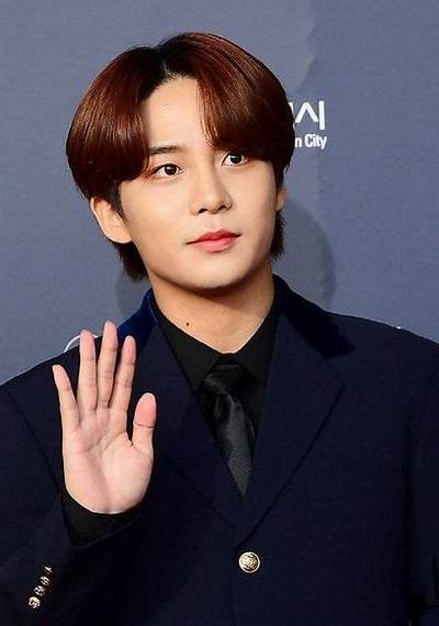 Choi Jongho Net Worth, Age, Height, Bio, Birthday, Wiki!