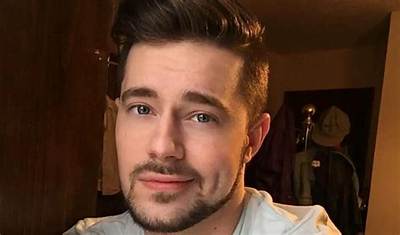 Chris Crocker Net Worth 2024, Age, Height, Bio, Birthday, Wiki!
