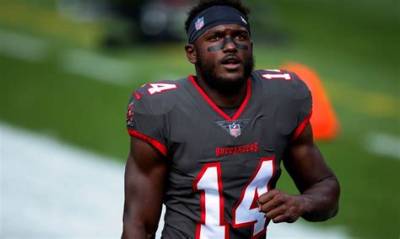 Chris Godwin Net Worth, Age, Height, Bio, Birthday, Wiki!