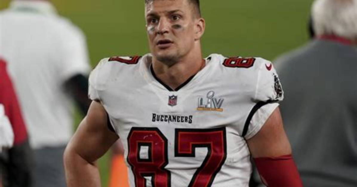 Chris Gronkowski - Net Worth, Age, Height, Birthday, Bio, Wiki!
