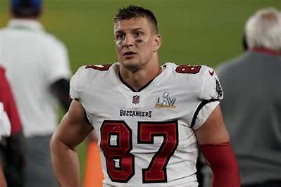 Chris Gronkowski - Net Worth, Age, Height, Birthday, Bio, Wiki!