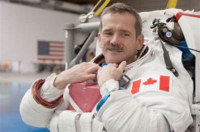 Chris Hadfield Net Worth, Age, Height, Bio, Birthday, Wiki!