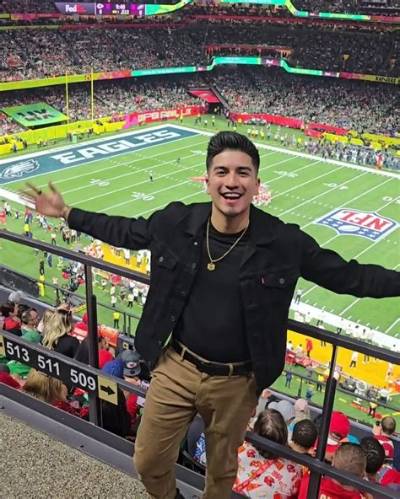 Chris Ray Maldonado - Net Worth, Age, Height, Birthday, Bio, Wiki!