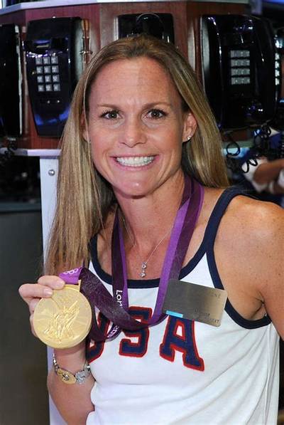 Christie Pearce - Net Worth, Age, Height, Birthday, Bio, Wiki!