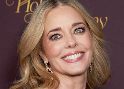 Christina Moore Net Worth, Age, Height, Bio, Birthday, Wiki!