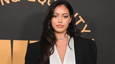 Cindy Kimberly Net Worth, Age, Height, Bio, Birthday, Wiki!
