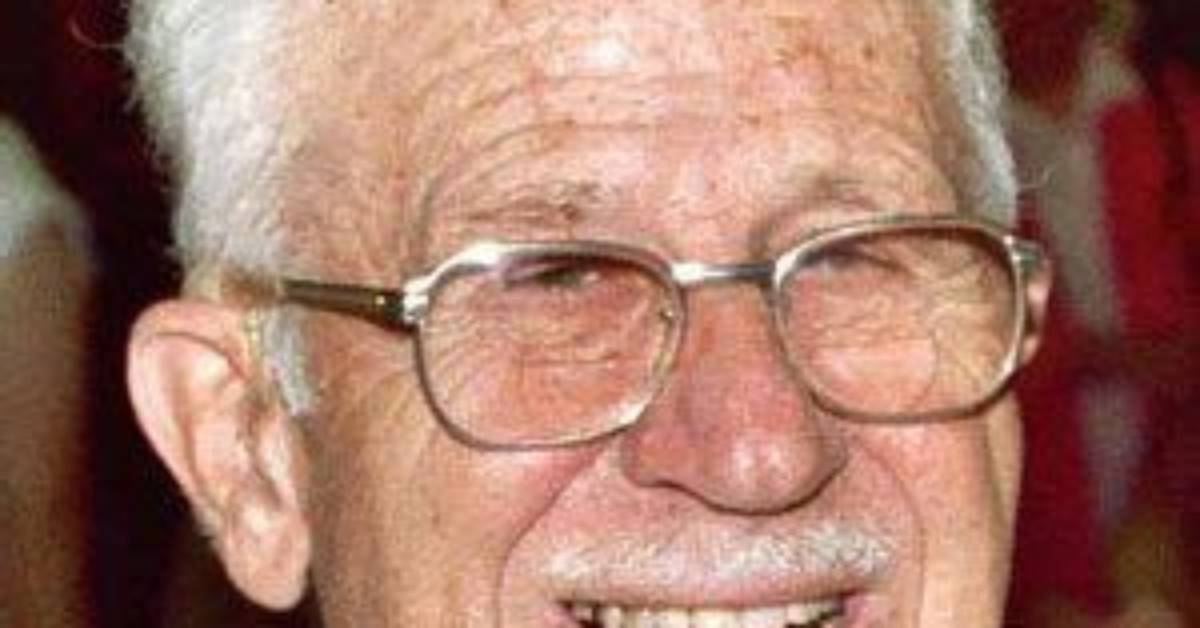 Clarence Nash - Net Worth, Age, Height, Birthday, Bio, Wiki!