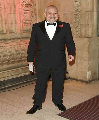 Cliff Parisi - Net Worth, Age, Height, Birthday, Bio, Wiki!