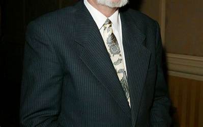 Clive Cussler - Net Worth, Age, Height, Birthday, Bio, Wiki!