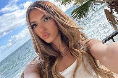 Coco Sister Forever - Net Worth, Age, Height, Birthday, Bio, Wiki!
