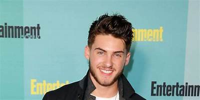Cody Christian Net Worth, Age, Height, Bio, Birthday, Wiki!