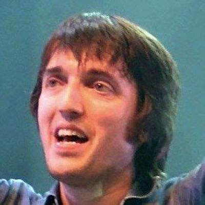 Colin Greenwood - Net Worth, Age, Height, Birthday, Bio, Wiki!
