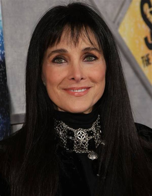 Connie Sellecca Net Worth, Age, Height, Bio, Birthday, Wiki!